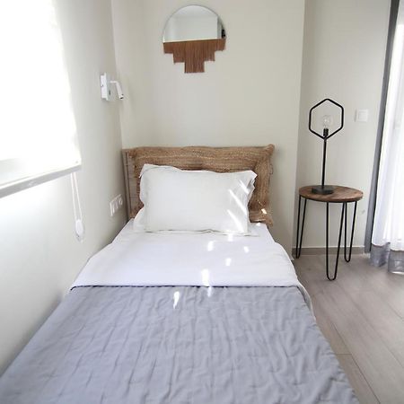 Hanioti Suite Maisonette In Front Of The Sea Bagian luar foto