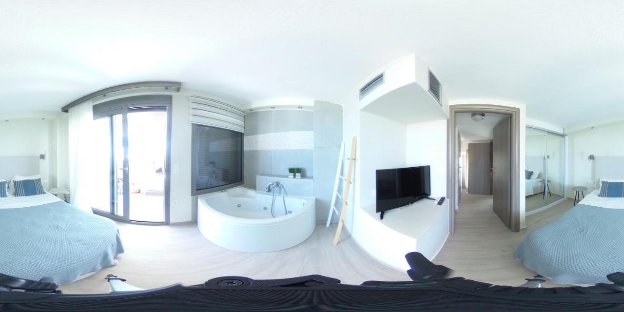 Hanioti Suite Maisonette In Front Of The Sea Bagian luar foto