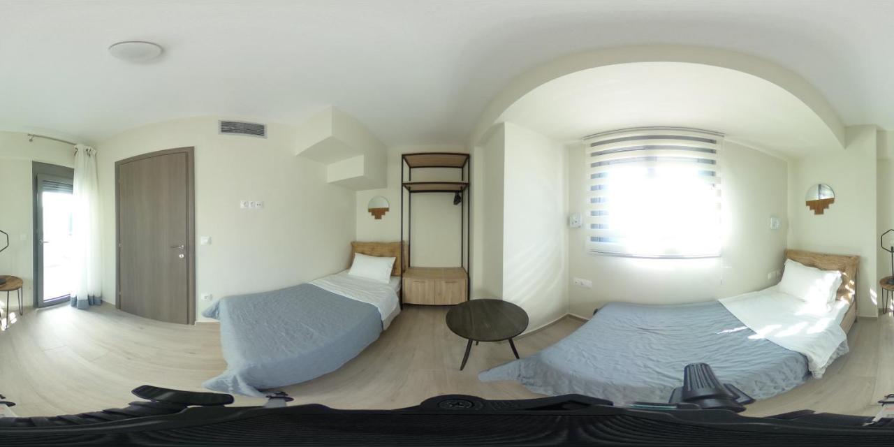 Hanioti Suite Maisonette In Front Of The Sea Bagian luar foto