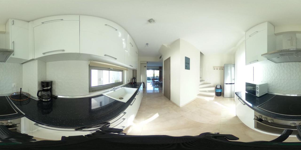 Hanioti Suite Maisonette In Front Of The Sea Bagian luar foto