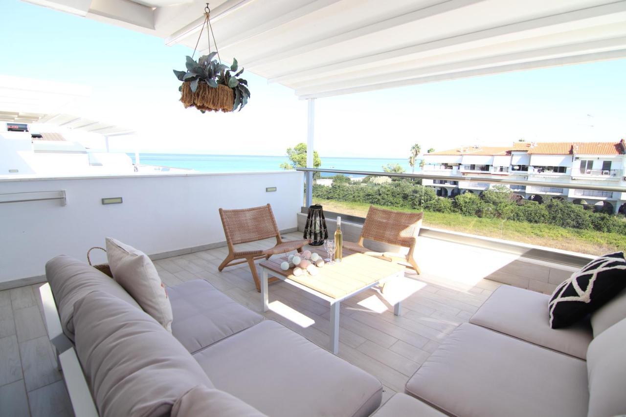 Hanioti Suite Maisonette In Front Of The Sea Bagian luar foto